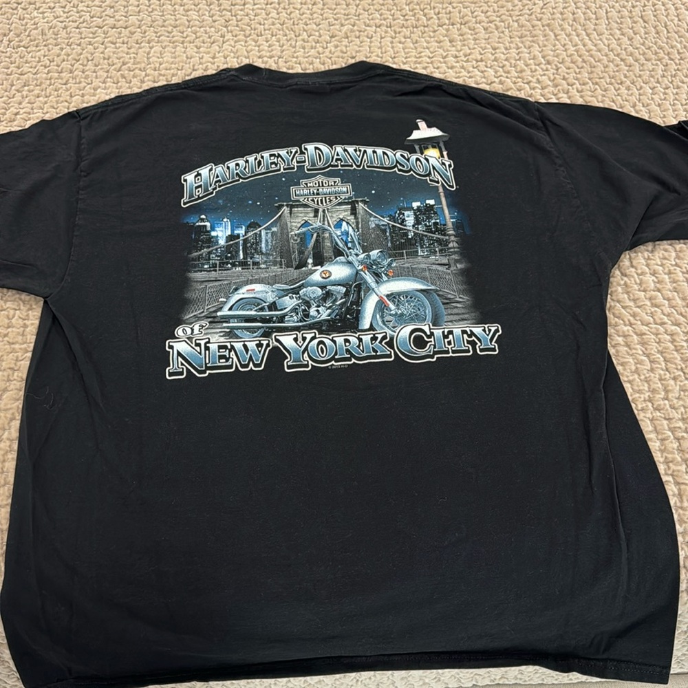 HARLEY-DAVIDSON NYC TEE SIZE XXL 
PET/SMOKE FREE HOME